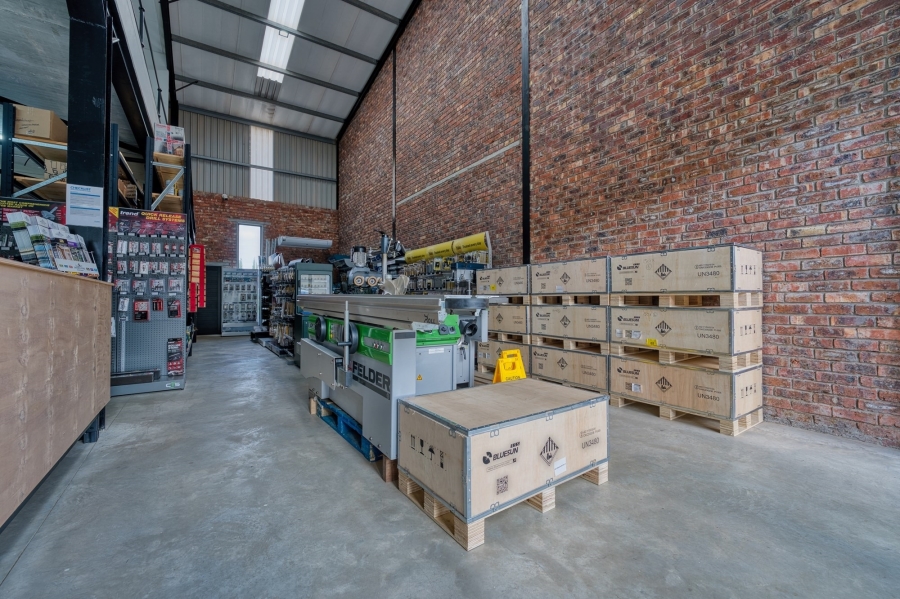 To Let commercial Property for Rent in De Zoete Inval Western Cape